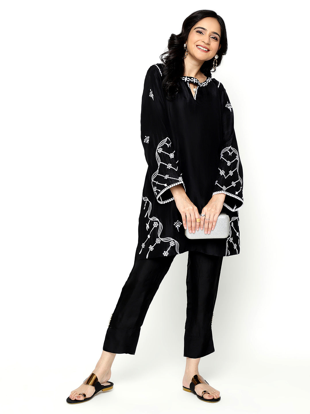 Noir Luxè Kurta