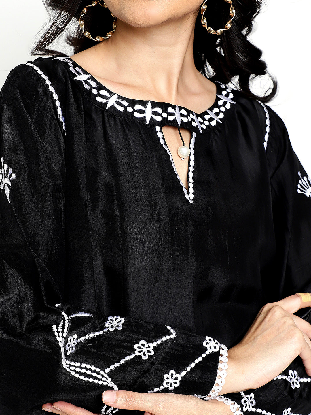 Noir Luxè Kurta