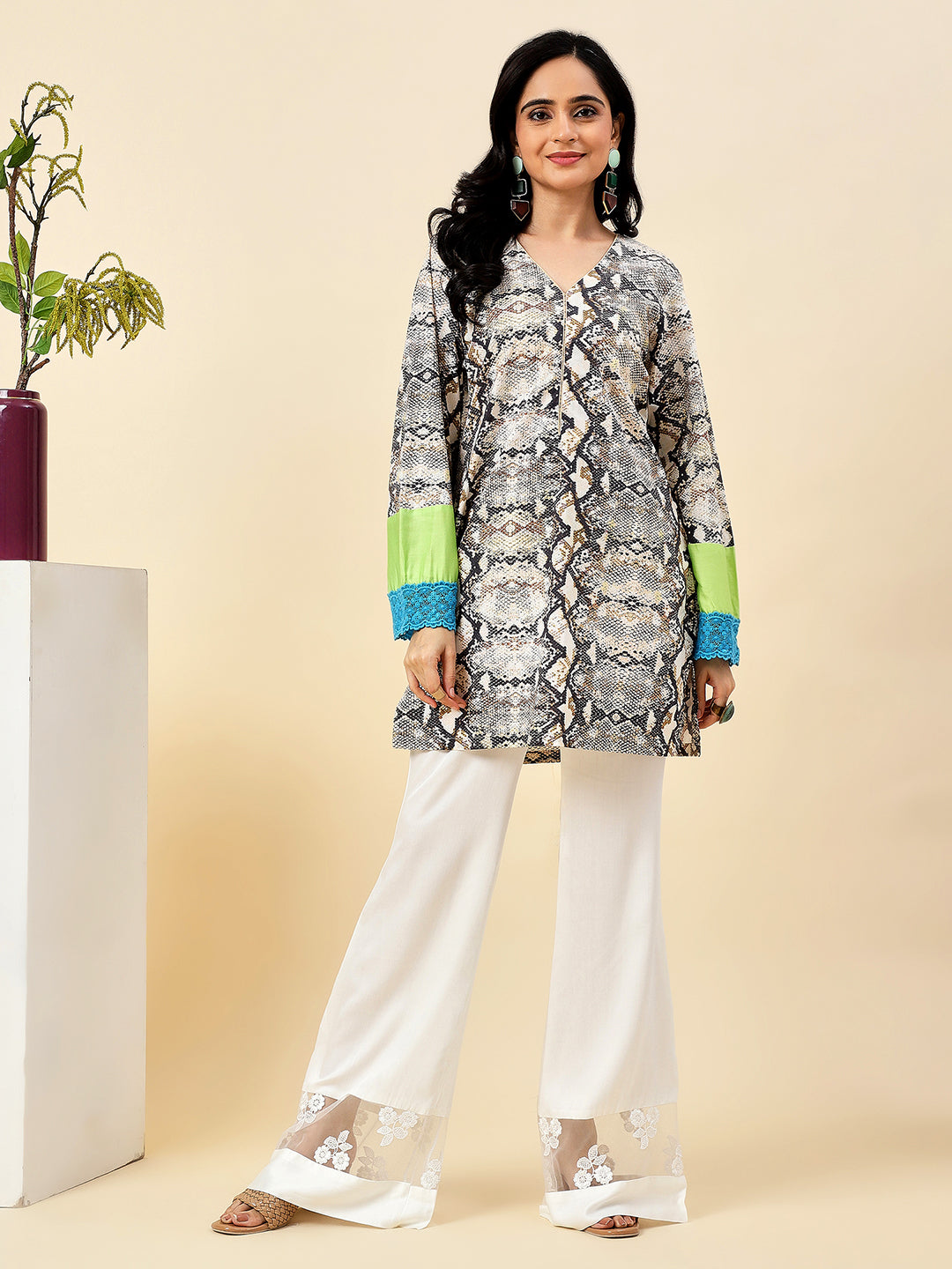 Serpentine Serenity Kurta