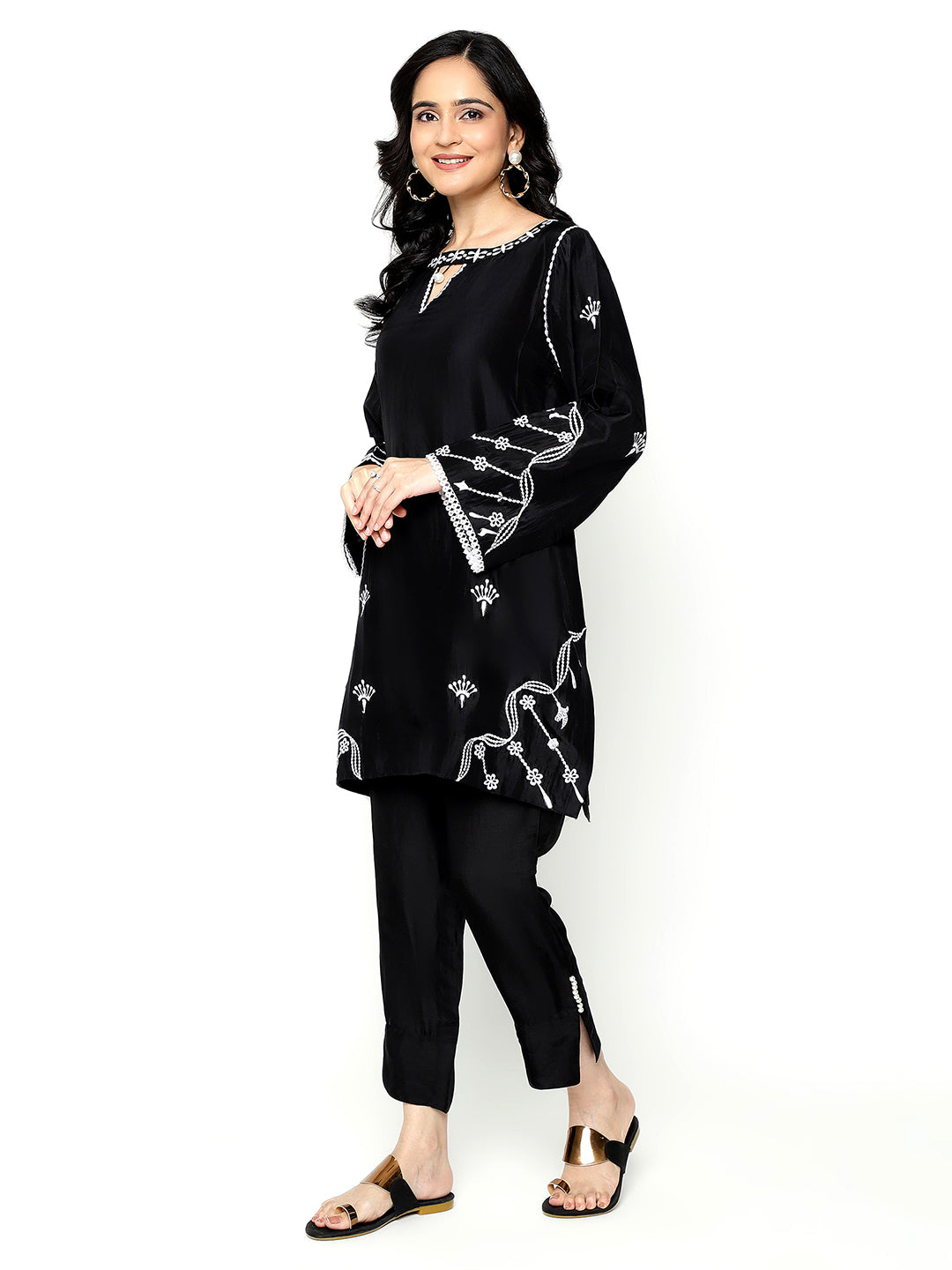 Noir Luxè Kurta