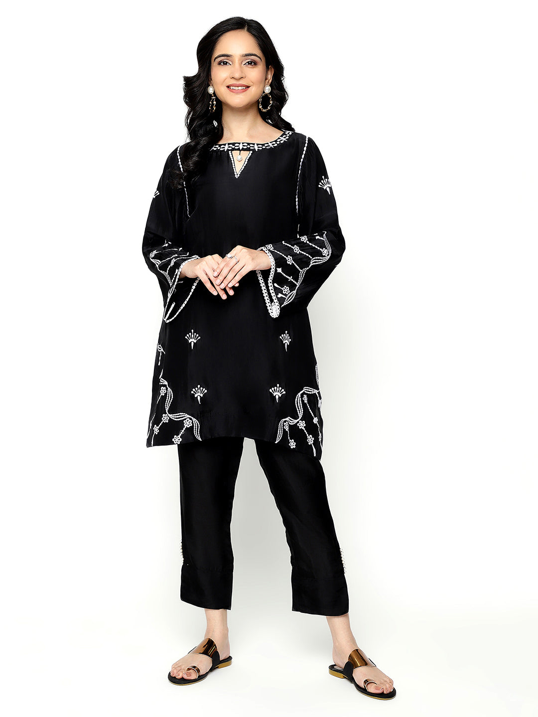 Noir Luxè Kurta