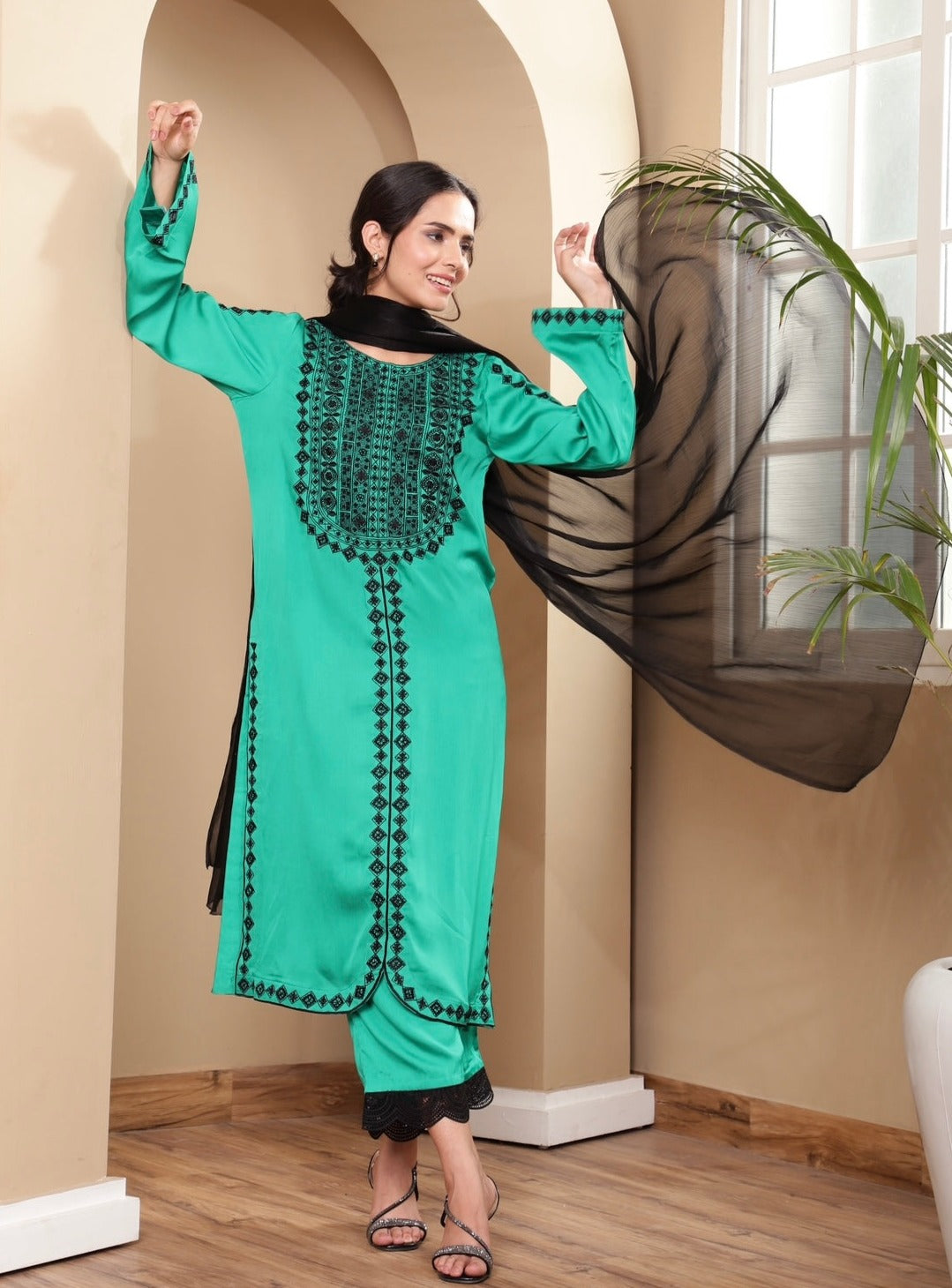 The Paris Green Story Kurta